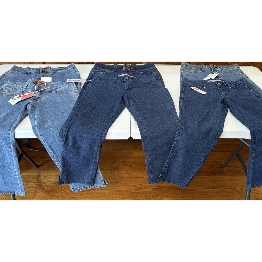 h.i.p. Women's Capri Jeans Lot 6 Pairs / Junior Sizes 1 & 5 Blue Classic Denim - Picture 1 of 16